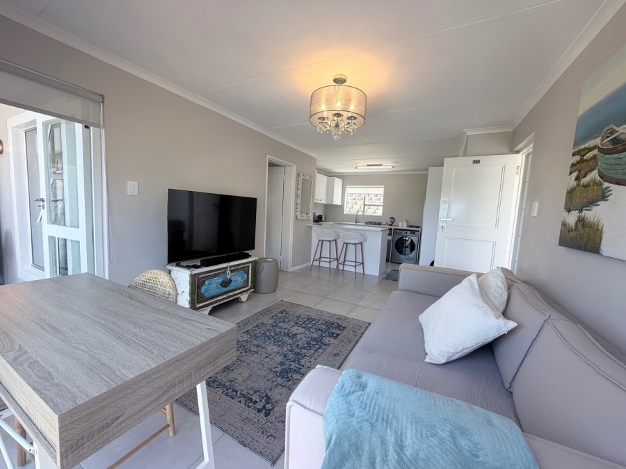 1 Bedroom Property for Sale in Bloubergstrand Western Cape